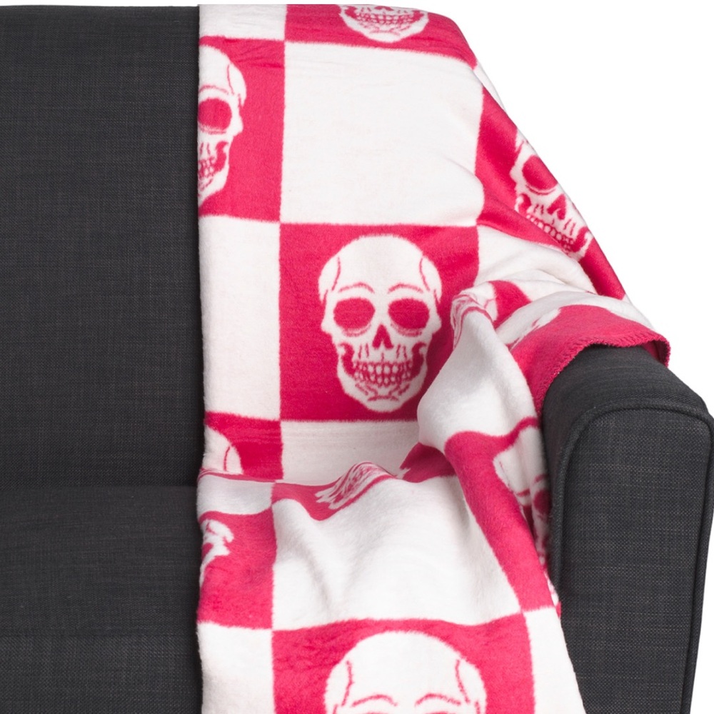 Docofil 50” x 70” Hot Pink Checkerboard Skulls Throw